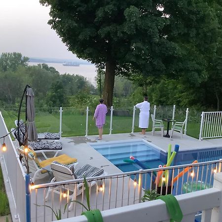 Les Saisons Du Fleuve Bed and Breakfast Lotbiniere Eksteriør billede