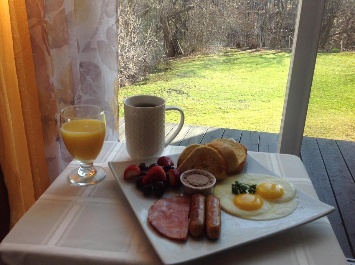 Les Saisons Du Fleuve Bed and Breakfast Lotbiniere Eksteriør billede