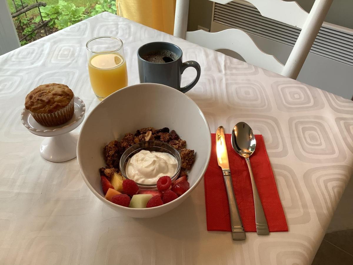 Les Saisons Du Fleuve Bed and Breakfast Lotbiniere Eksteriør billede