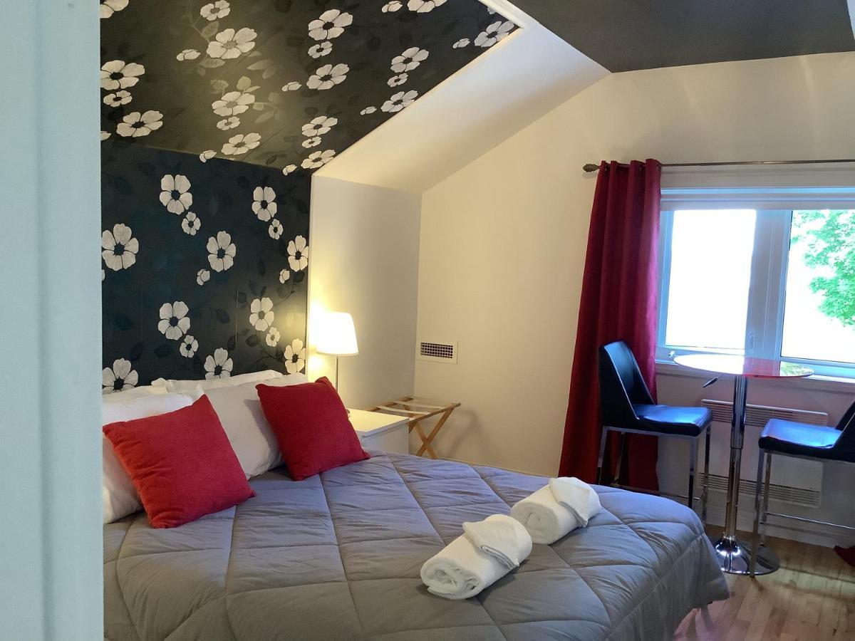 Les Saisons Du Fleuve Bed and Breakfast Lotbiniere Eksteriør billede