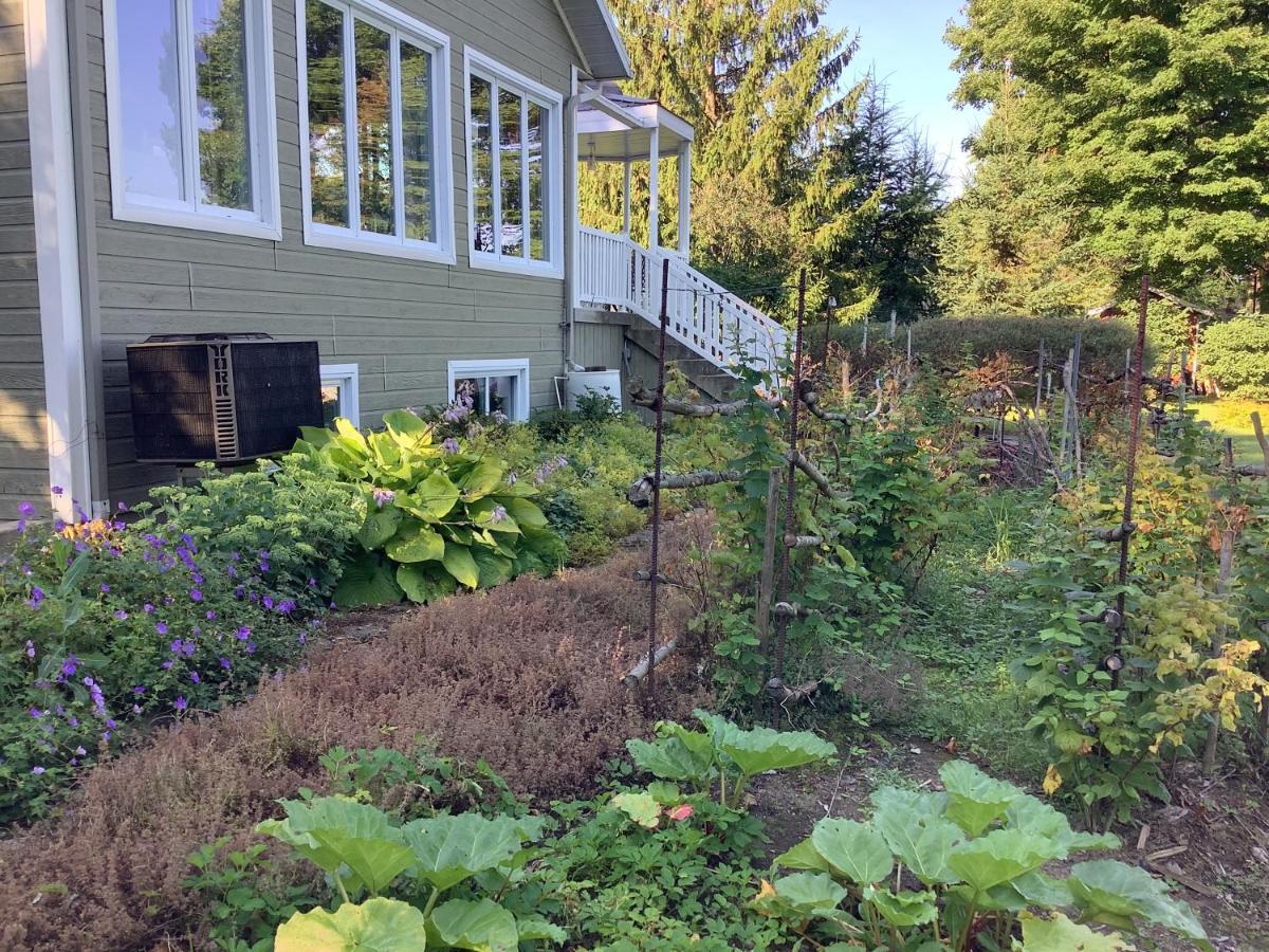 Les Saisons Du Fleuve Bed and Breakfast Lotbiniere Eksteriør billede